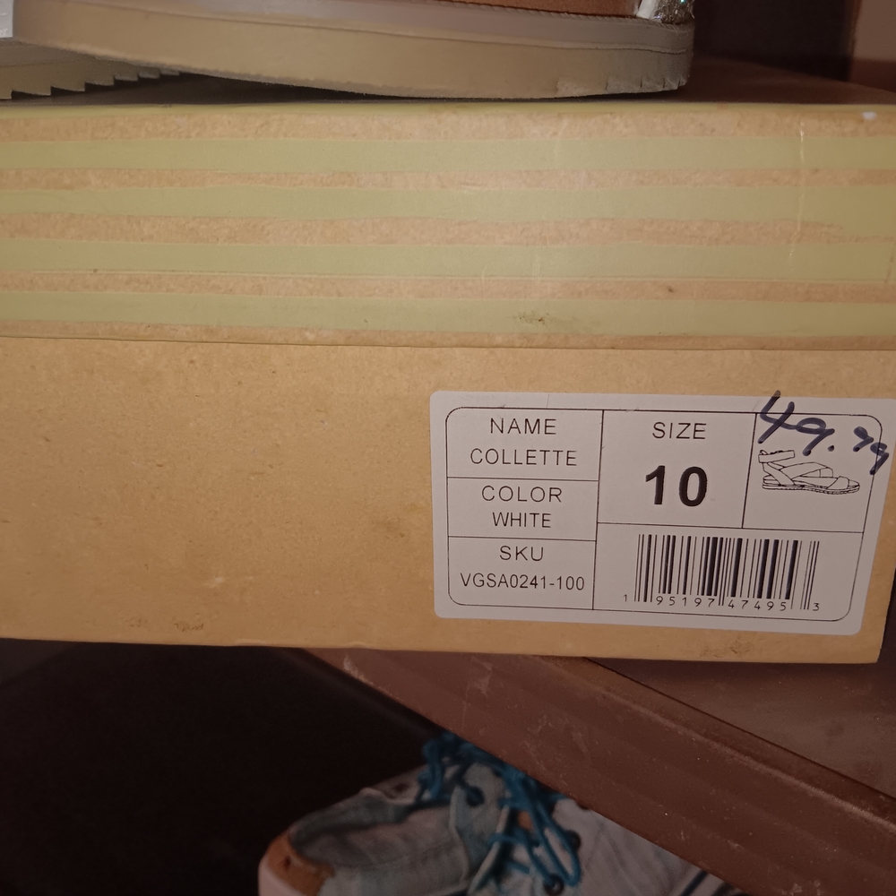 White Sneakers Size 10